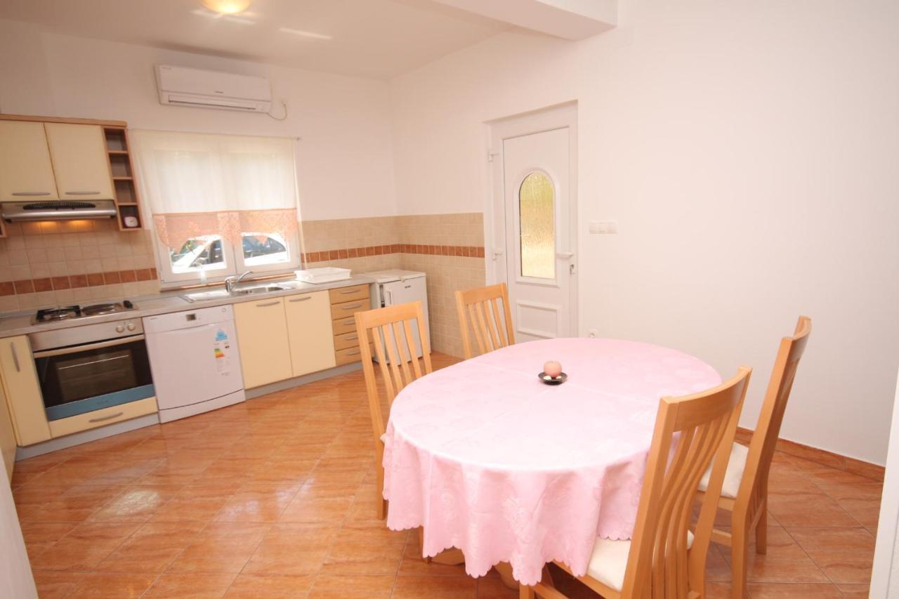 Apartment Supetarska Draga - Donja 2013B Buitenkant foto